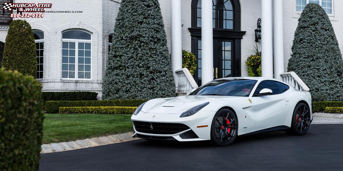  Ferrari F12